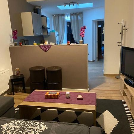 Superbe Appartement Charleroi Kültér fotó